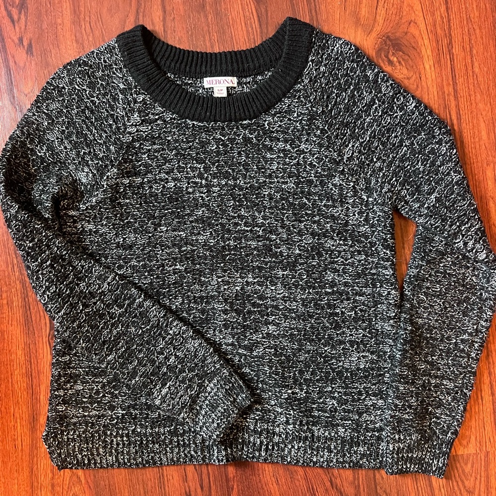 Women’s sweater